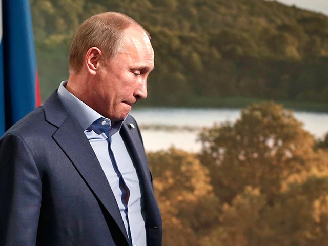 Путин на грани катастрофы: последние ресурсы тают, Россия в кризисе…у Кремля остается только одна надежда на переговоры с Трампом
