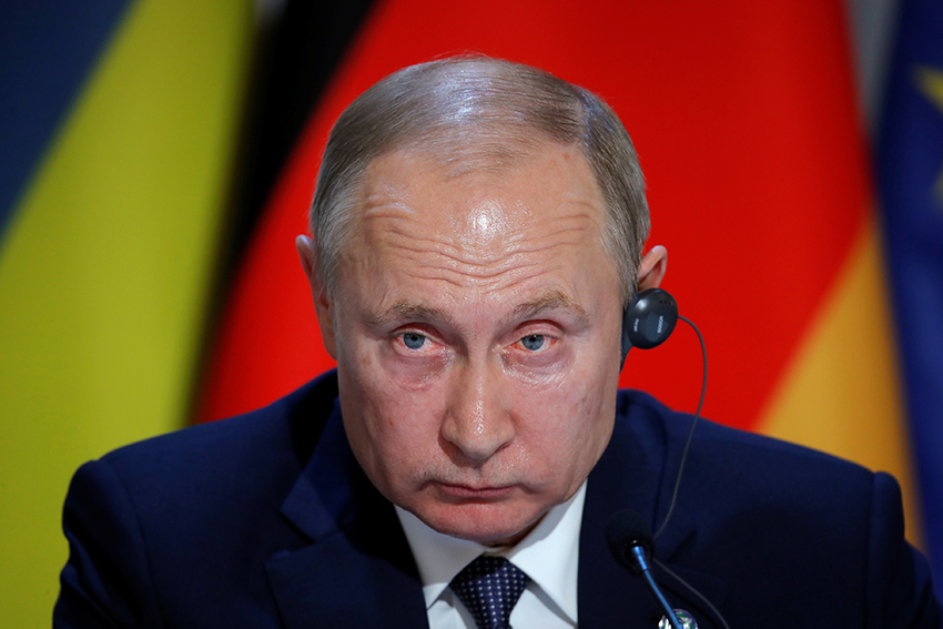 Путин лично принимает решения о покушениях на оппозиционеров. На каждого убитого или отравленного – у него персональный зуб