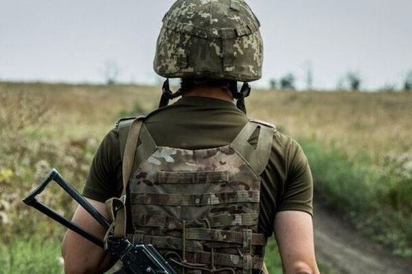 Отвод войск в районе Золотого начали несмотря на нарушение «режима тишины»