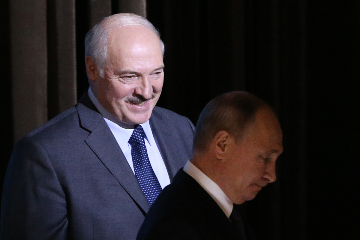 Лукашенко всех переиграл: зачем "Батьке" досрочные выборы