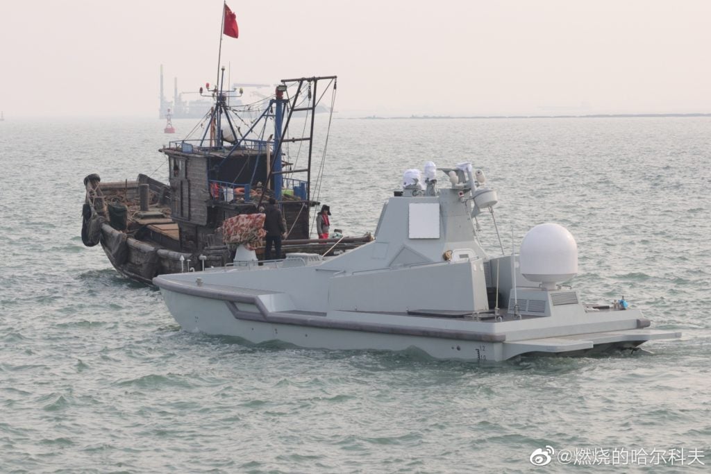 В Китае начаты испытания боевого беспилотного катера JARI-USV