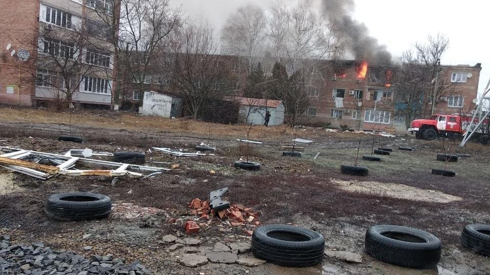 В Росии произошел взрыв в многоэтажке: есть жертвы. Видео с места ЧП
