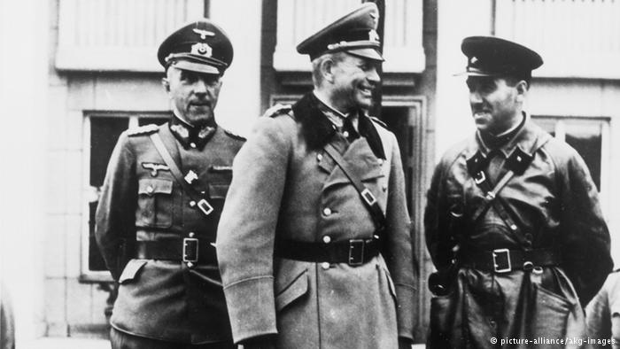 «Теперь уже можно не скрывать дружбы с Гитлером» (Видео)