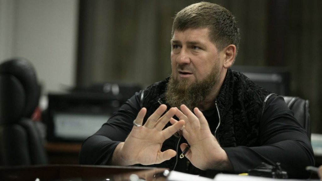Кадырова экстренно доставили в Москву с поражением легких