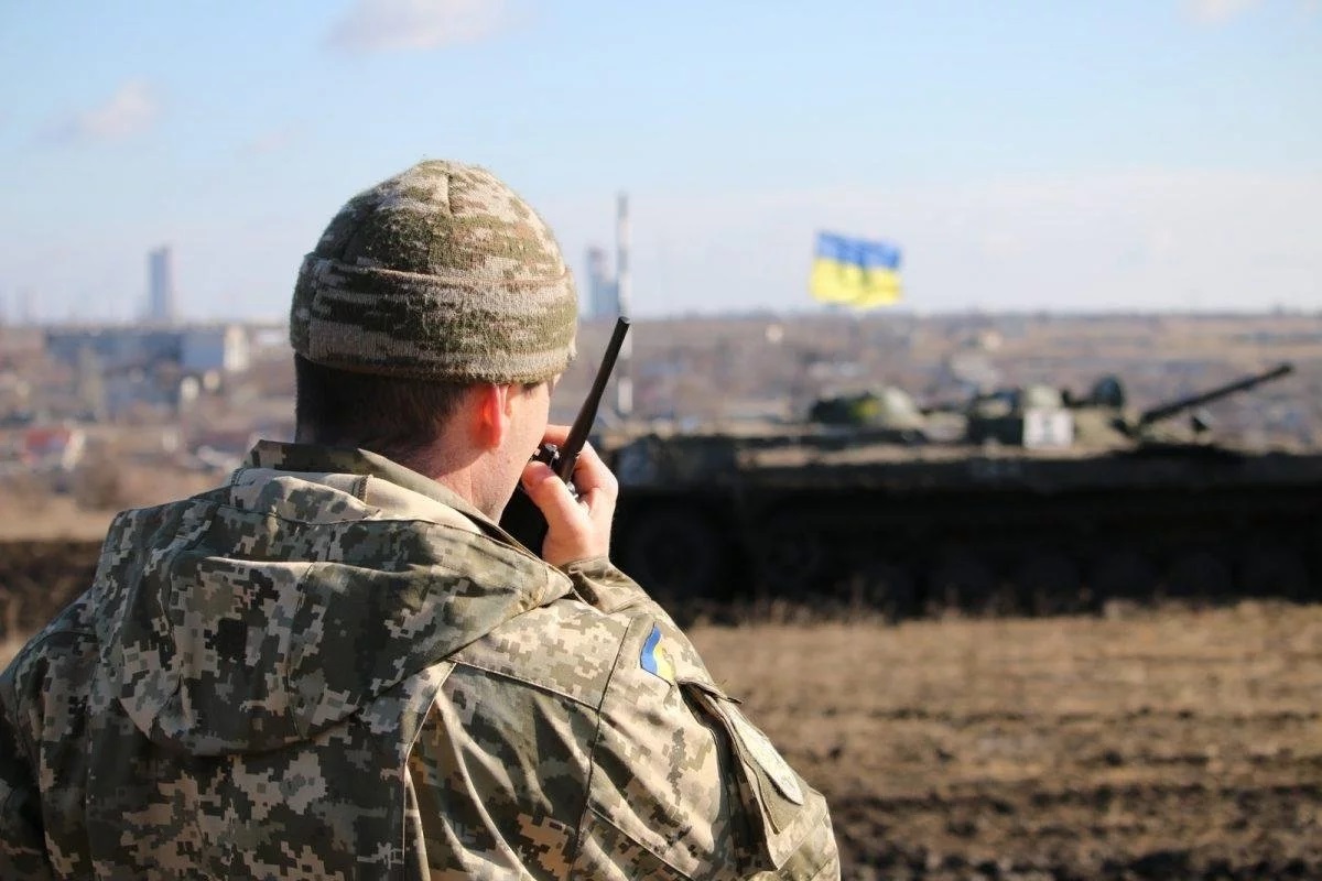 Полетели клочки: появилось видео мощного удара ВСУ по по боевикам на Донбассе