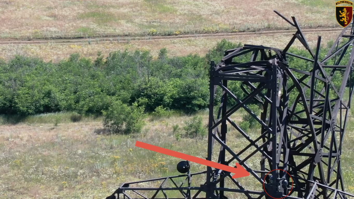 Оккупанты лишились дорогой системы видеонаблюдения на Донбассе: ВСУ показали зрелищный выстрел