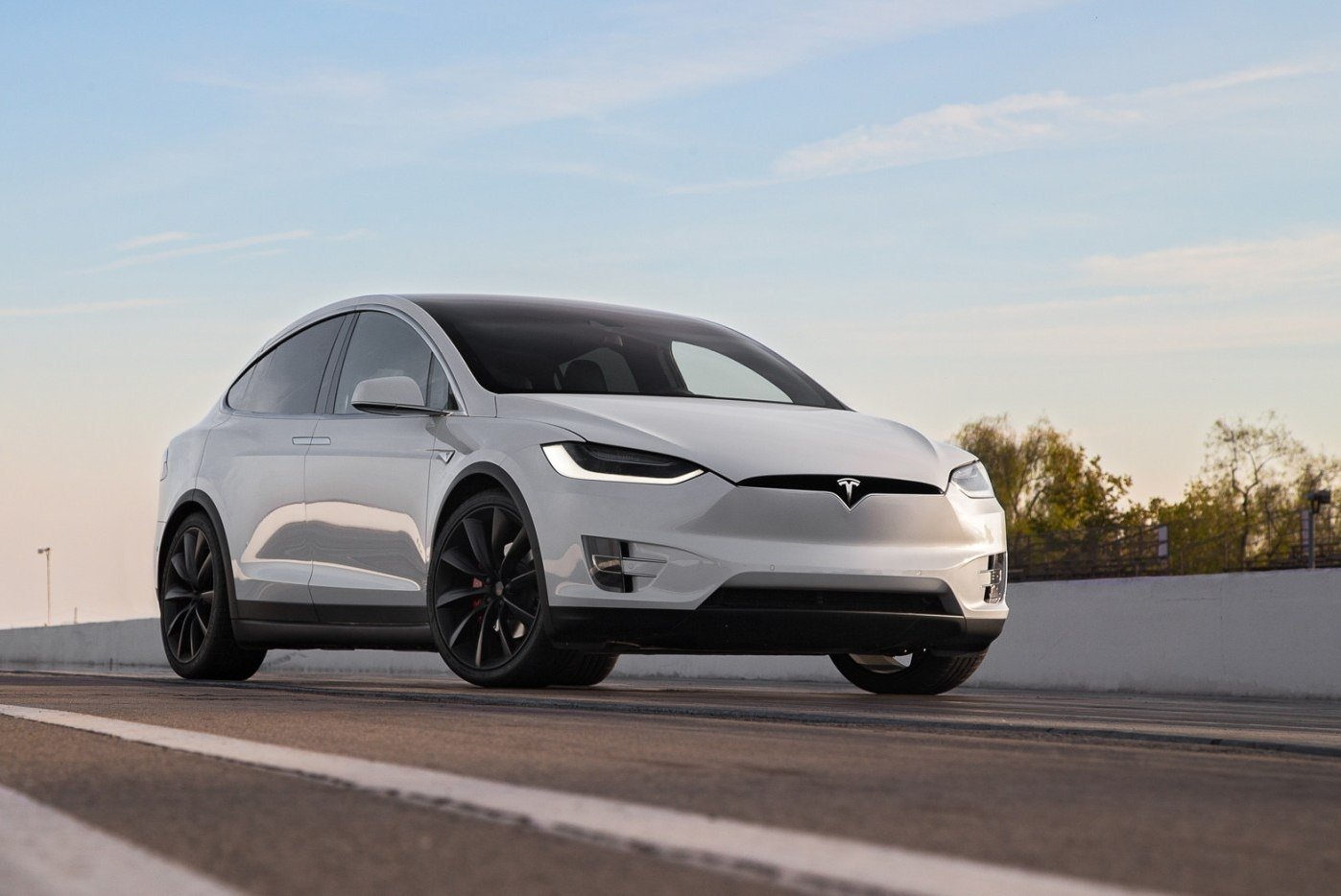 Автопилот нового поколения: Tesla лишится руля и педалей