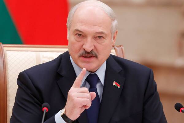 Лукашенко – Западу о протестах: на Россию попробуйте наехать