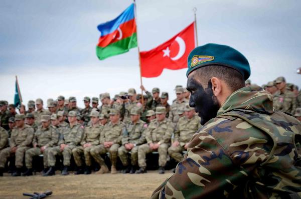 Турция ввела войска в Азербайджан (Видео)