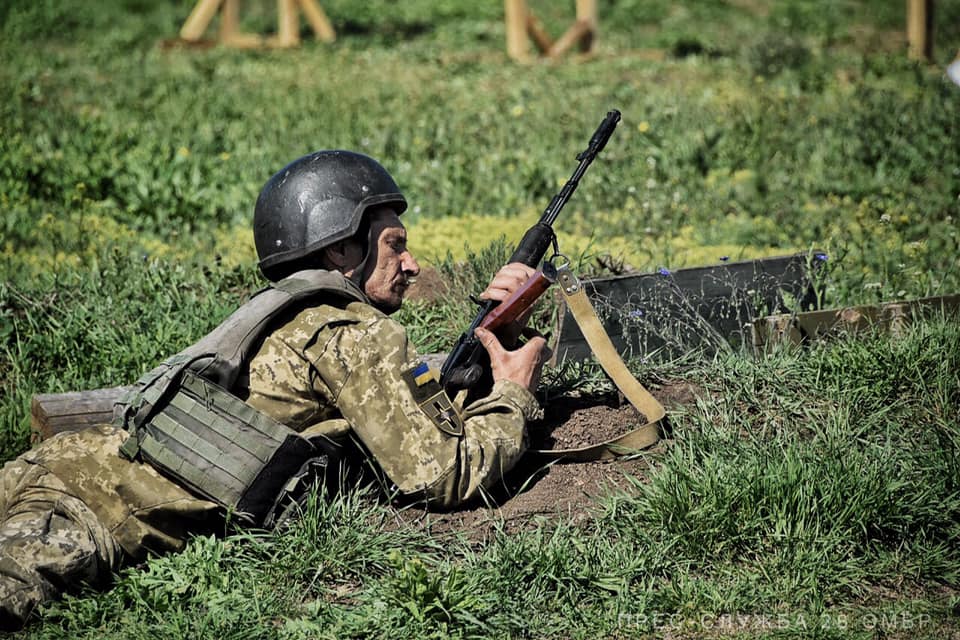 На Донбассе на гранате подорвался полковник и пресс-офицер бригады ВСУ