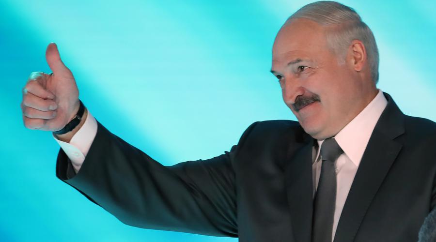 Превращение в Лукашенко: 3%ленский отказался от идеи публиковать данные о количестве участников его опроса