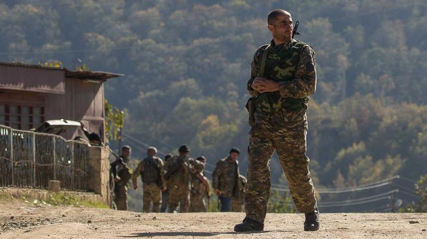 Депутат сообщил об отправке российских военных в Нагорный Карабах