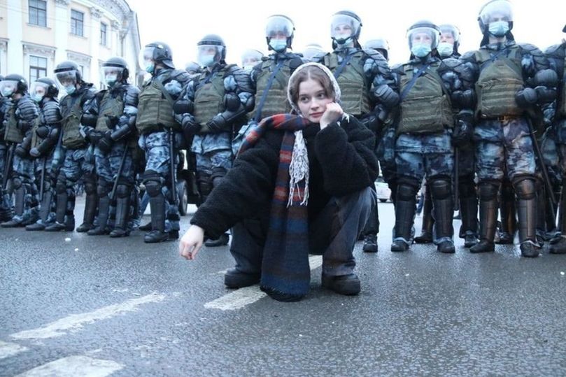 Мое поколение молчит по углам - российский блогер