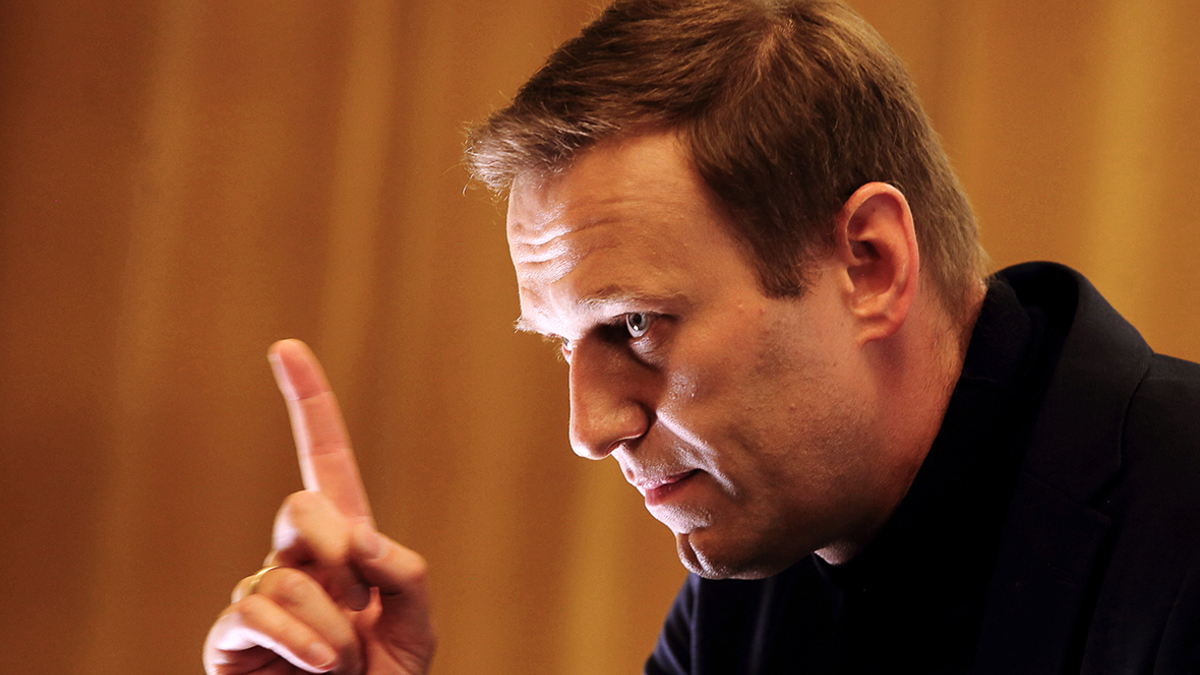 Обухов: за спиной Навального стоят генералы ФСБ и их миллиарды, он раскачивает лодку Путина