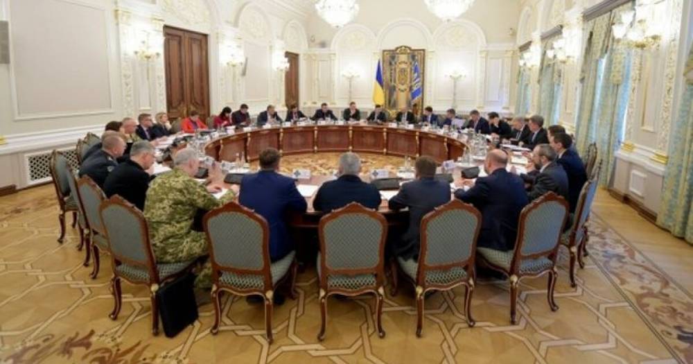 Зеленский соберет закрытое заседание СНБО из-за "национальных угроз": о чем будут говорить