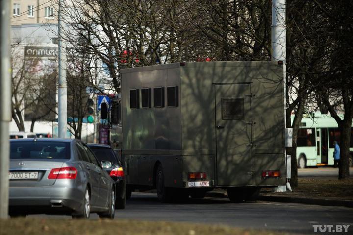 В Минске первый массовый протест 2021 - начались задержания: фото и видео