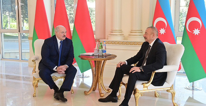 Лукашенко поздравил «брата» Алиева и Армению с завершением войны в Карабахе. Тот напомнил, что Беларусь союзница Армении