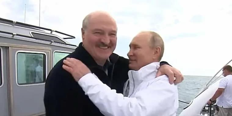 Убитый авиапром и выкуп за угнанный самолёт: Лукашенко прокатился с Путиным и получил $500 млн