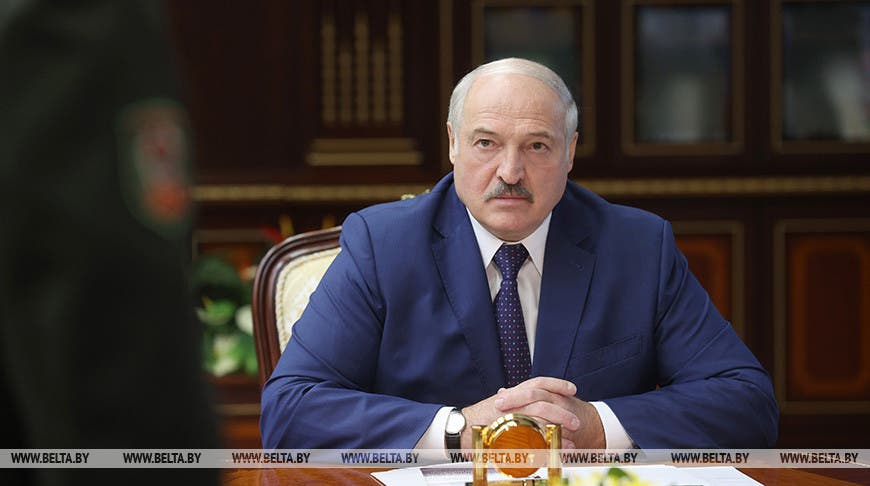 Лукашенко приказал закрыть «каждый метр границы»