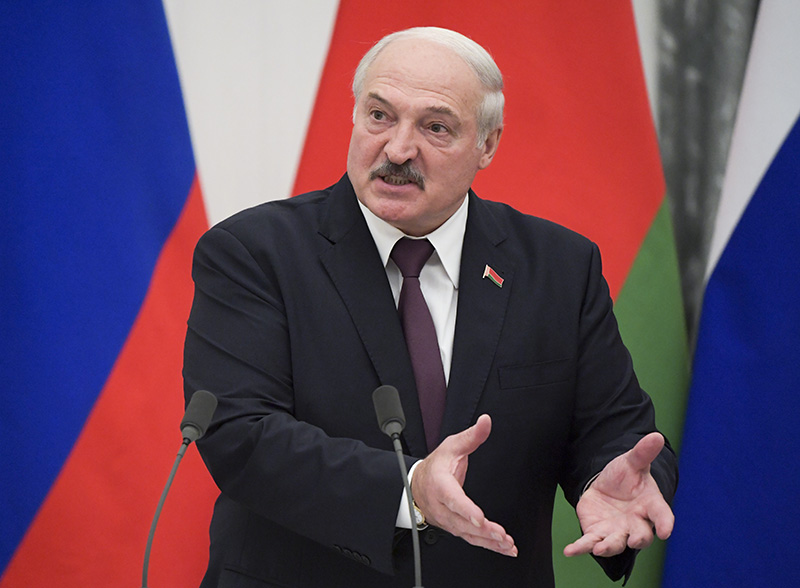 Лукашенко снова "отличился": обвинил США в попытке руками украинцев развязать войну в Европе (Видео)