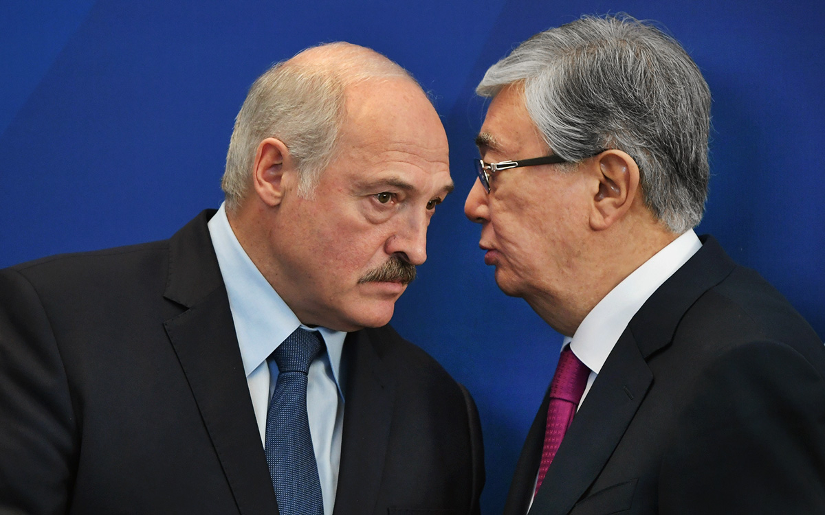 Для Лукашенко ситуация в Казахстане — иллюстрация того, что произойдет с ним