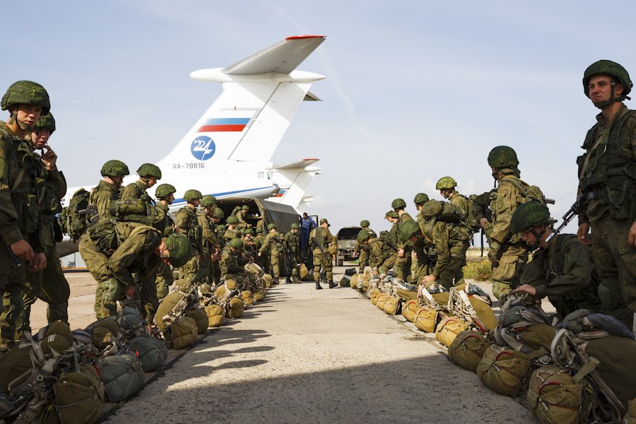 Украина будет сбивать военные самолеты РФ при попытке попасть в Приднестровье