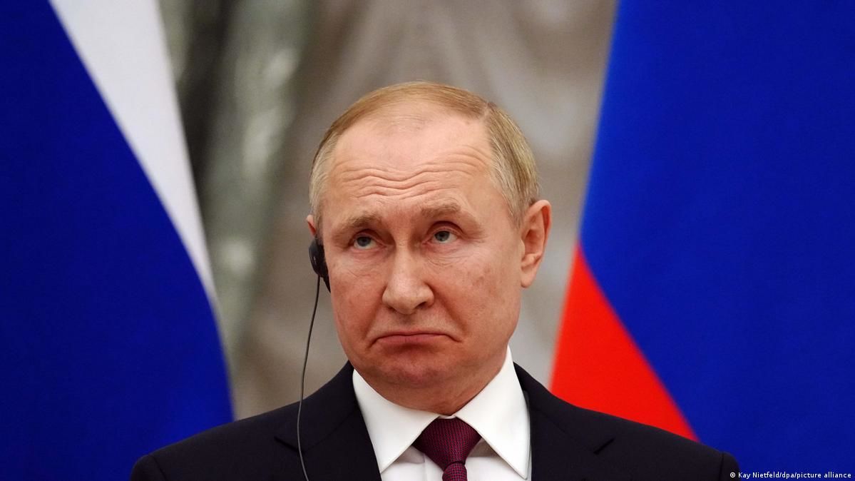 Путин выдумал новую причину "спецоперации": в Украине пытались "разорвать историю на части"