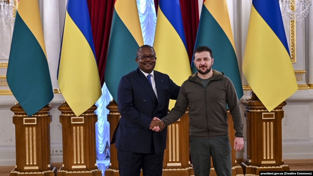 Зеленский: РФ передала через президента Гвинеи-Бисау прошение о «налаживании мостов» и «разблокировании отношений»