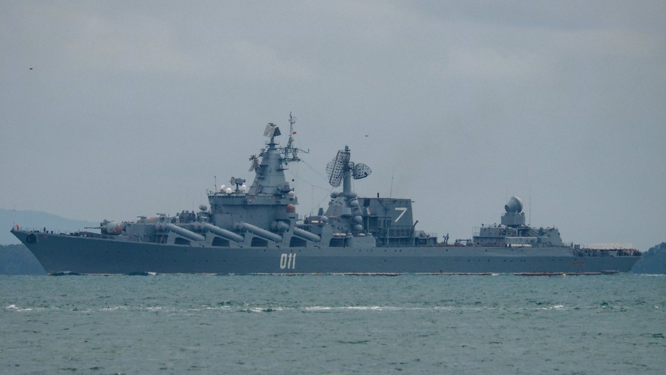 Турция не пропустила. Корабли РФ хотели обстреливать Украину, и через 9 месяцев возвращаются домой
