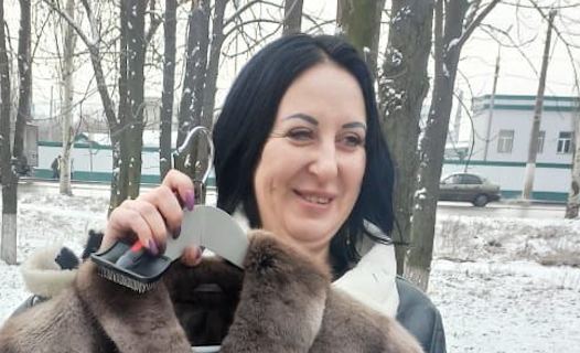 Друг Гиркина передал вдовам «героев Новороссии» поношенные шубы