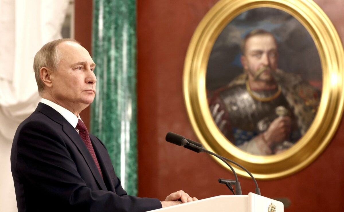 Путин предположил развал РФ и исчезновение россиян «как народа» (Видео)