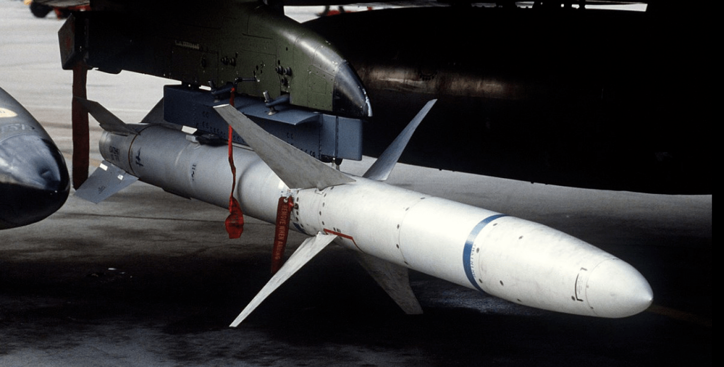 Последствия попадания ракетой AGM-88 HARM в российский ЗРК ТОР показали на фото, — соцсети