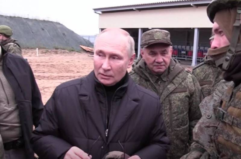 Скоро Путин будет командовать несуществующими армиями