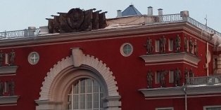 ❗️В Курске прогремел взрыв из-за атаки БПЛА, а в Подмосковье закрыли аэропорты (Видео)