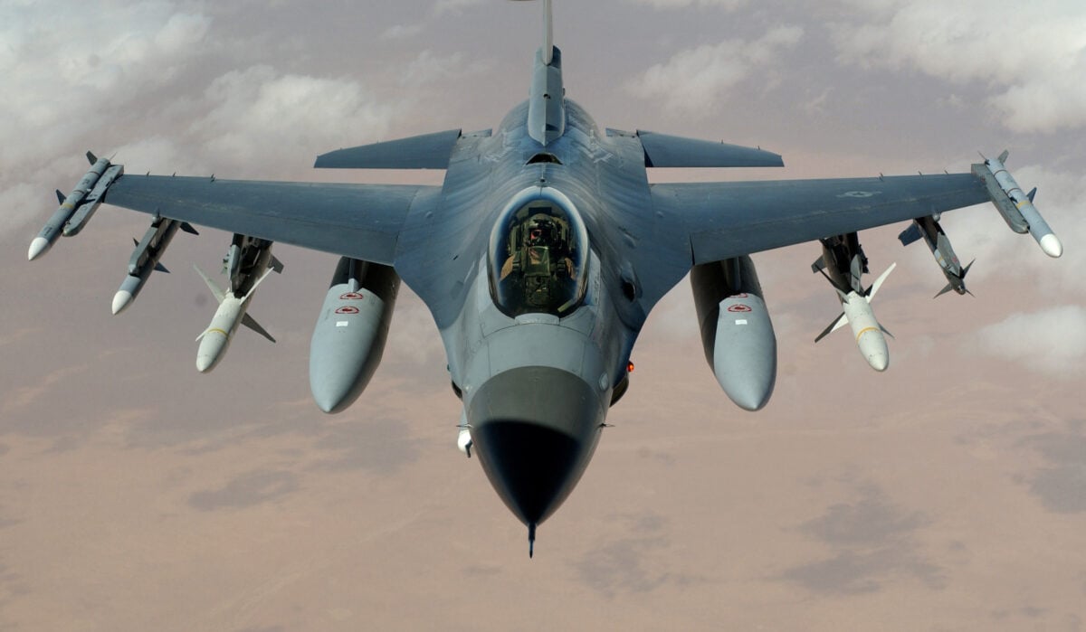 Нидерланды передадут Украине еще несколько истребителей F-16