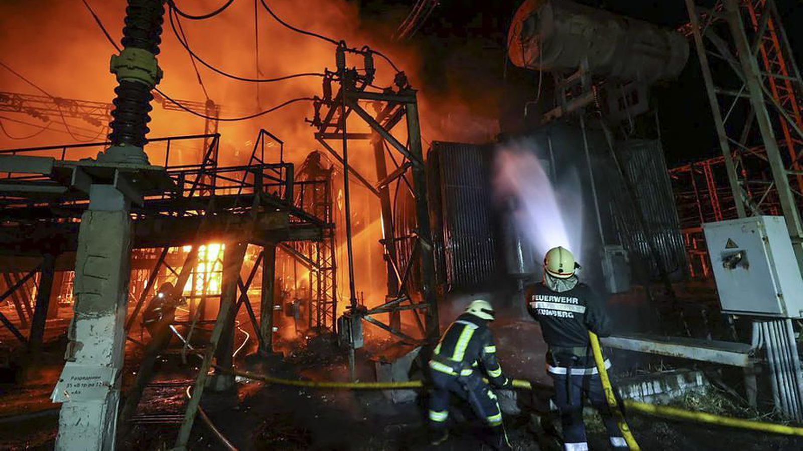 Терехов: В Харькове разрушены ТЭЦ и все трансформаторные подстанции