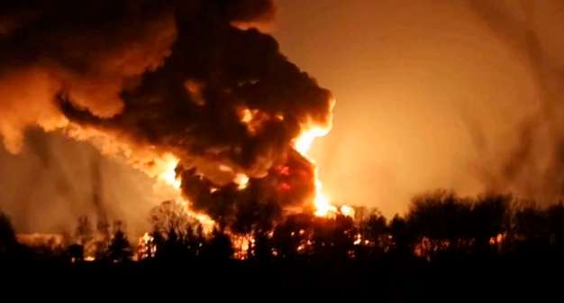 ⚡”Вот это уже попали”: Курская и Орловская области под массированной атакой дронов (видео)