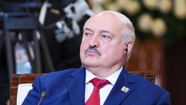 Лукашенко: Беларусь не войдет в состав РФ «в ближайшее время» (Видео)