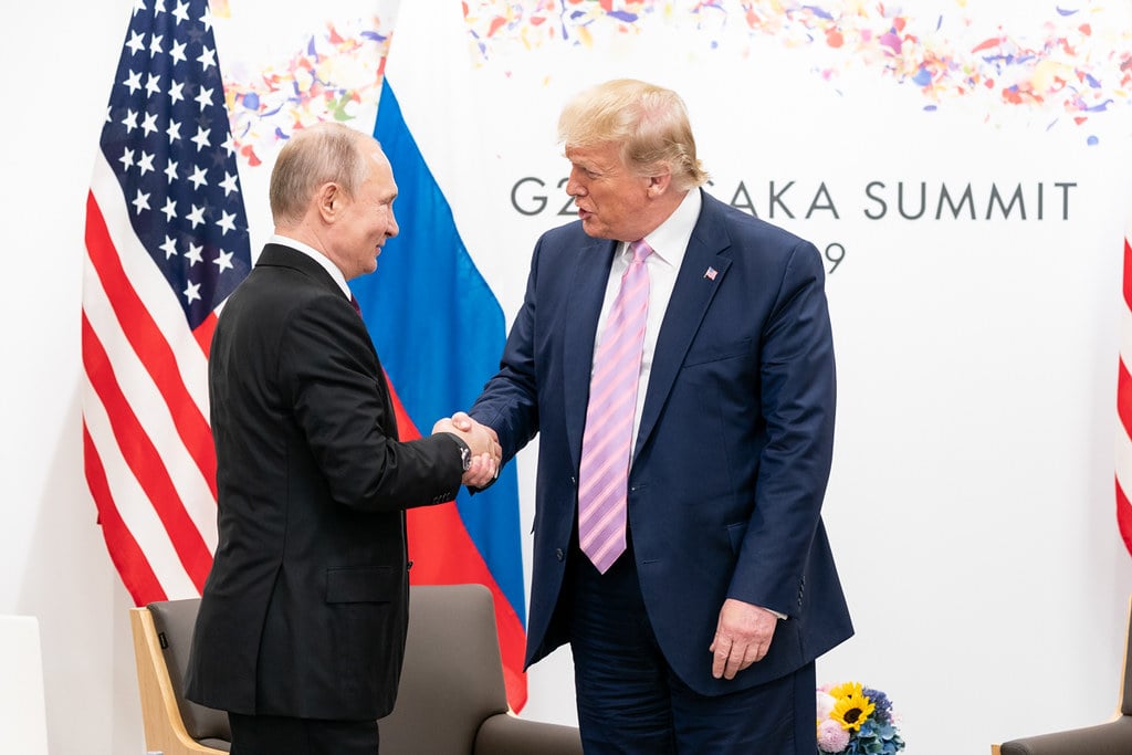 СМИ: Кремль планирует заманить США в «большую сделку» и ищет предложения, которые заинтересуют Трампа