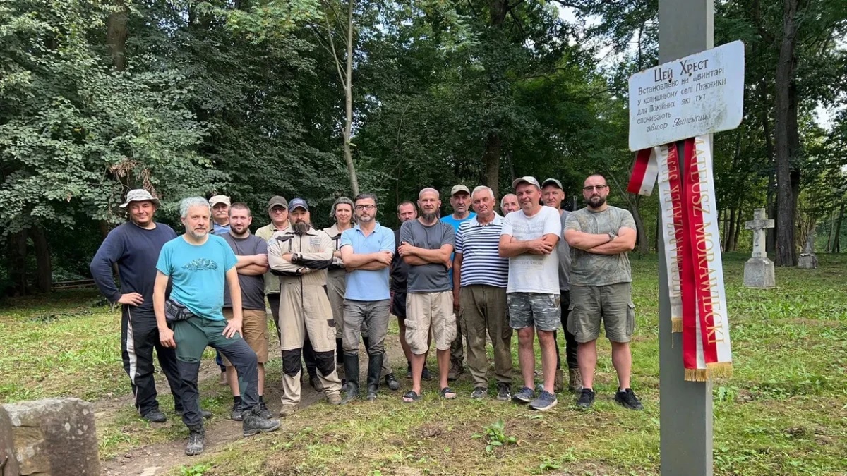 В Украине начали первую за многие годы эксгумацию останков жертв Волынской трагедии