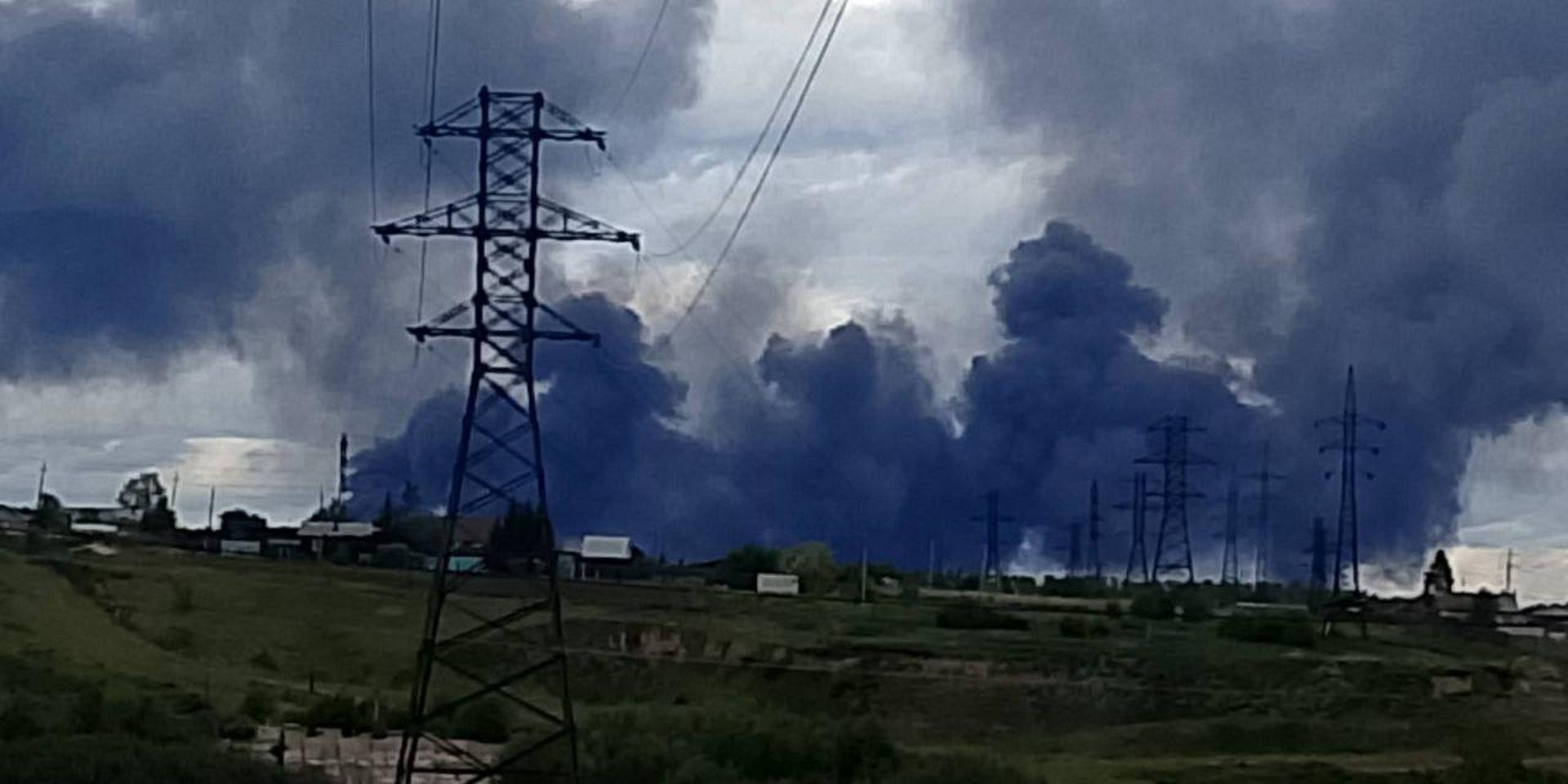 Удар по российскому аэродрому Оленья: в сети показали спутниковые снимки с последствиями