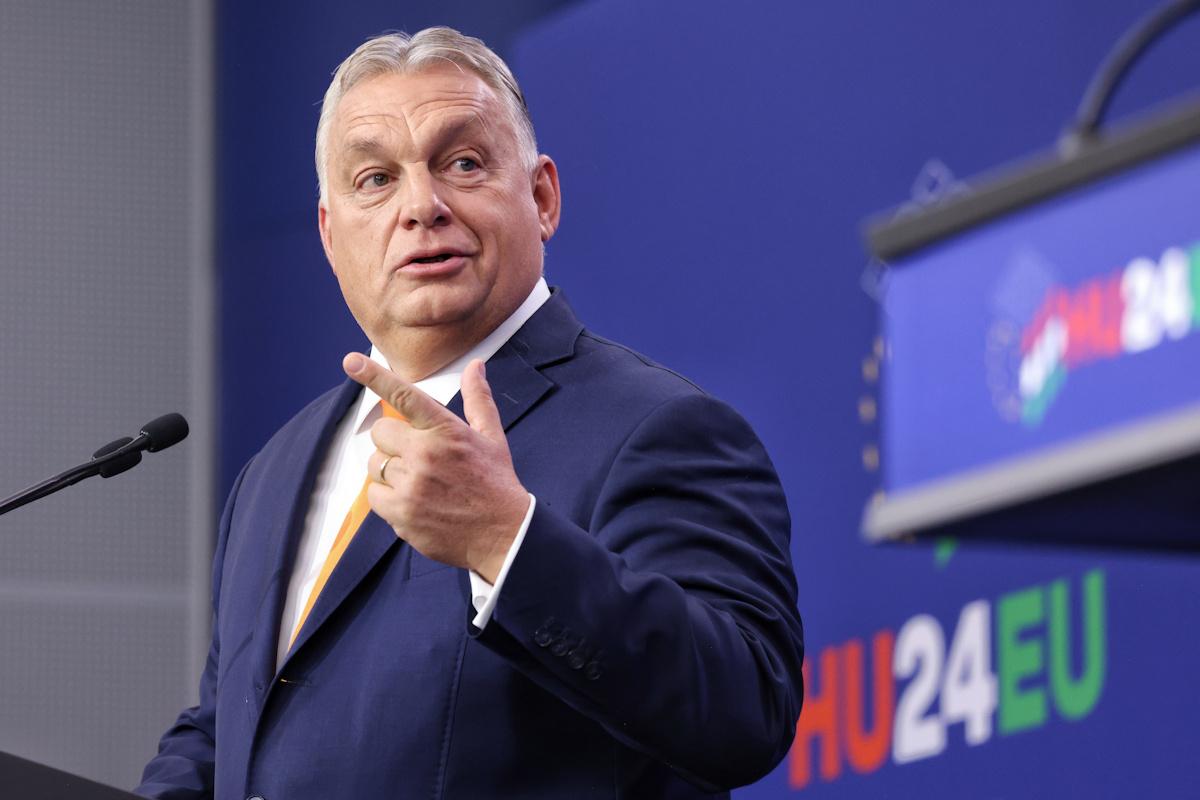 Антиукраинский "референдум" Орбана в Венгрии полностью провалился, - оппозиция