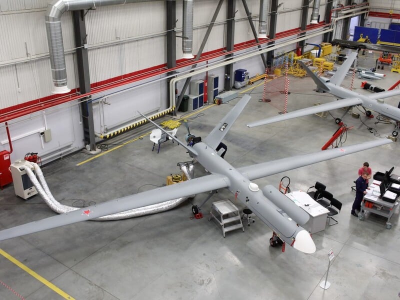 Дроны атаковали стратегические заводы по производству дронов и МиГ в Подмосковье – росСМИ