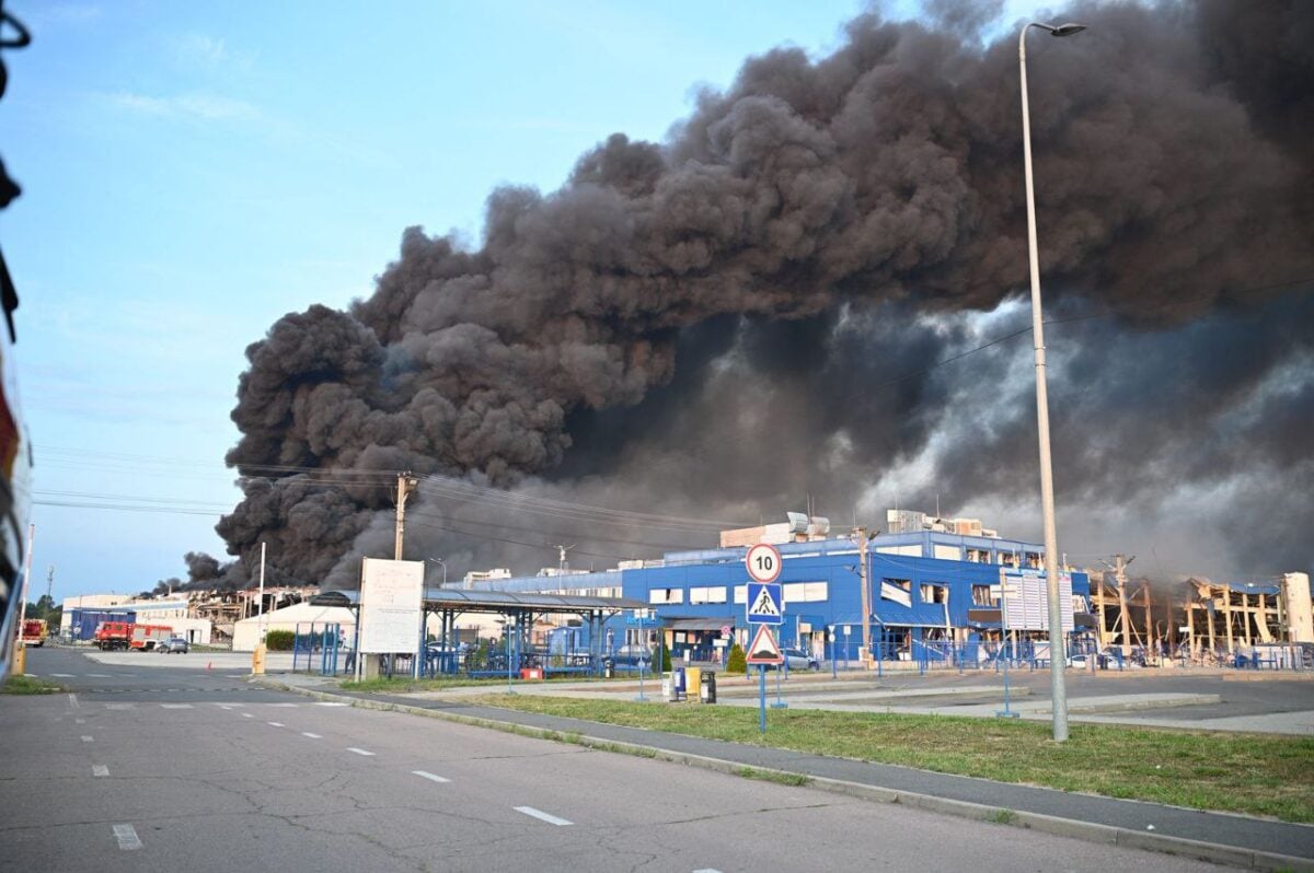 Рашисты атаковали дронами и ракетами Западную Украину. Среди целей — американский завод электроники