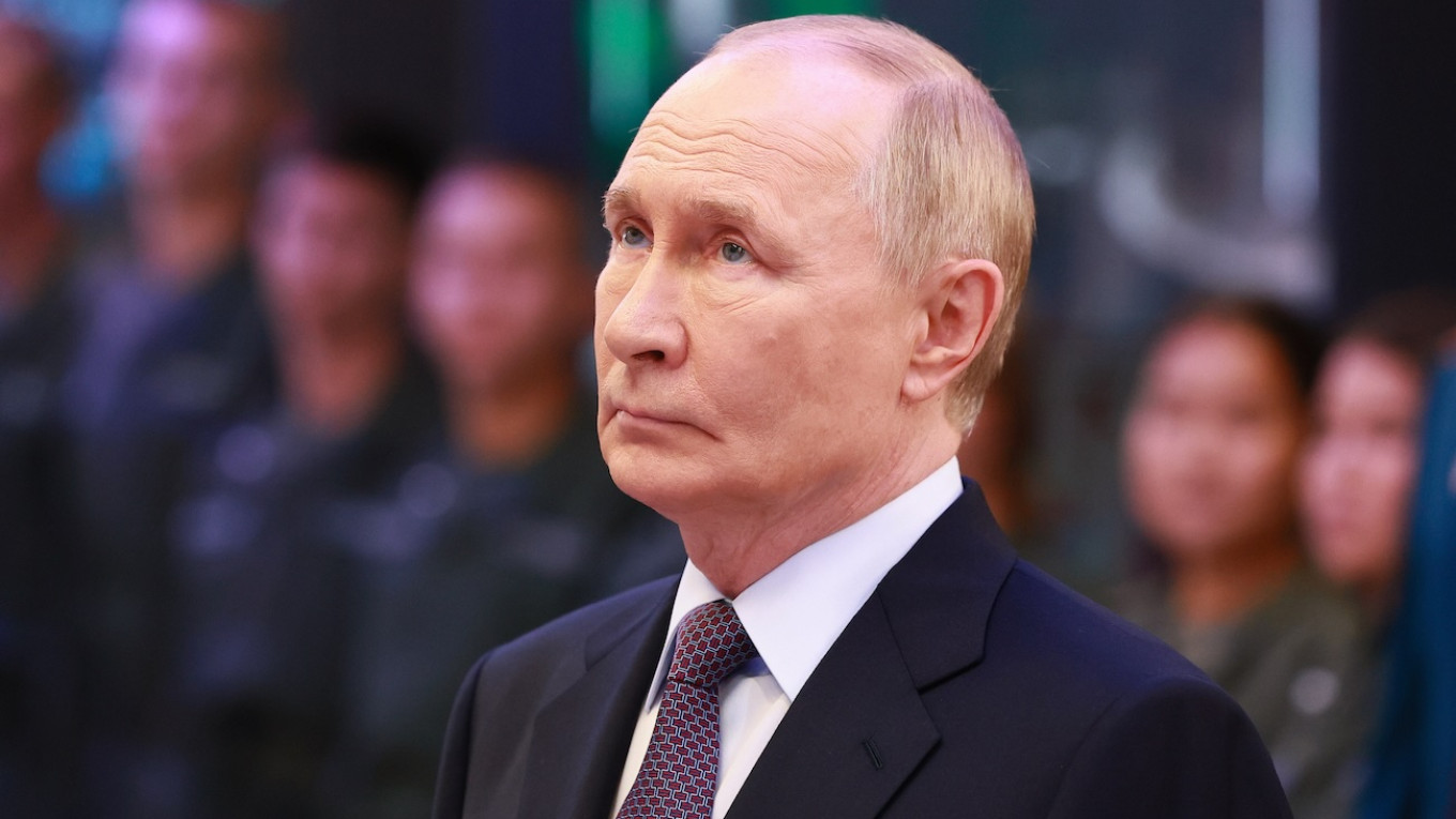 Россиян активно готовят к худшему: в Кремле признали рецессию и предупредили о дефиците газа