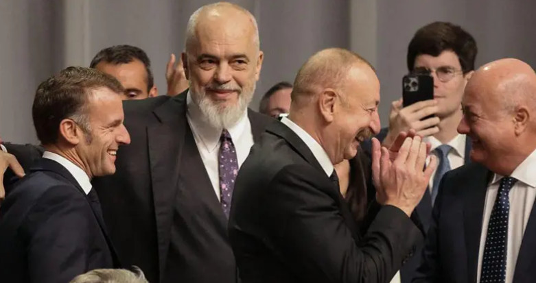 Премьер Албании в присутствии Макрона и Алиева потролил Трампа. Видео стало вирусным