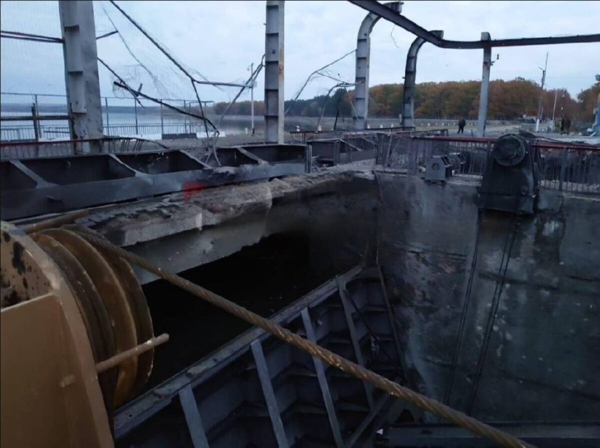 ВСУ нанесли удар по дамбе Белгородского водохранилища и подстанции в Волгоградской области
