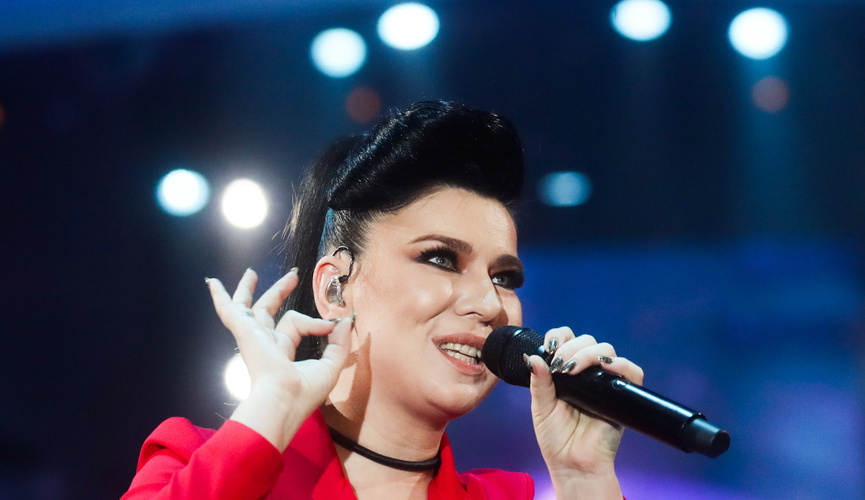 Уроженка Ужгорода Елка убрала упоминание о "Борисполе" из своей песни во время выступления в Москве