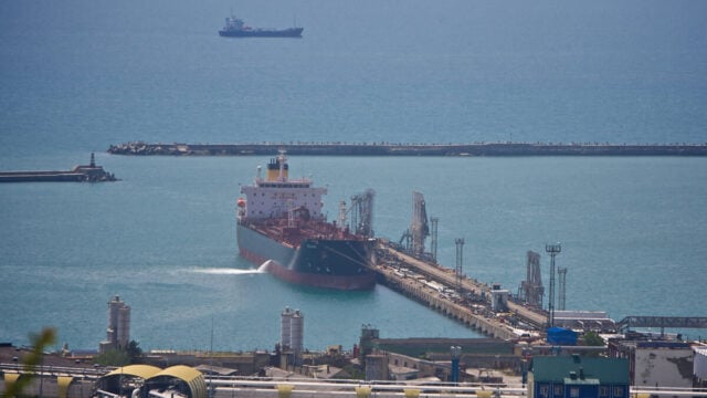 Удар Сил обороны по Туапсе остановил экспорт топлива и работу местного нефтеперерабатывающего завода