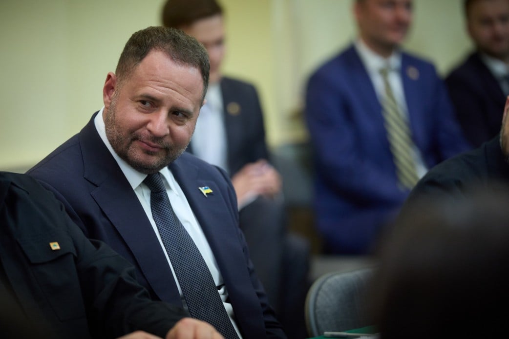 Нардеп: Зеленский не будет увольнять Ермака и пойдет в контратаку на причастных к «МиндичГейту»